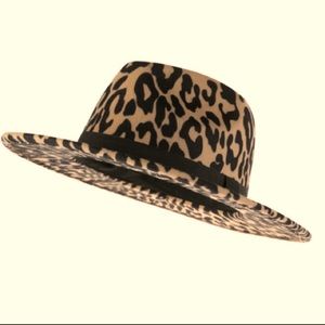 Wide Brim Leopard Print Fedora Hat